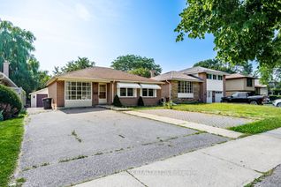 Bungalow for Rent, 2112 TRUSCOTT Dr #MAIN, Mississauga, ON