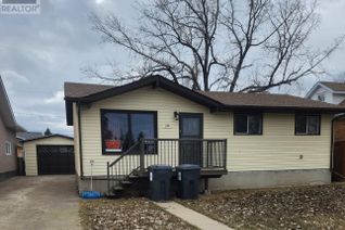 Detached House for Sale, 244 5th Avenue E, Gravelbourg, SK