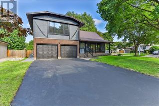 Detached House for Sale, 22 Atwood Crescent, Simcoe, ON