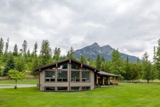 Detached House for Sale, 3000 Balmer Drive, Elkford, BC