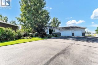 Bungalow for Sale, 633 East 2 Street, Dunmore, AB