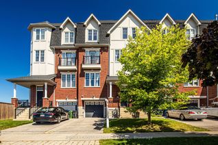 Freehold Townhouse for Sale, 25D Hobson Ave, Toronto, ON