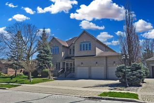 Detached House for Rent, 570 Lyman Blvd, Newmarket, ON