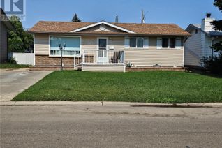 Bungalow for Sale, 1438 Spadina Street W, Moose Jaw, SK