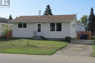 Detached House for Sale, 302 7th Avenue W, Nipawin, SK