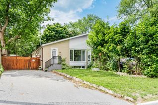 Semi-Detached House for Sale, 195 Taylor Mills Dr N, Richmond Hill, ON