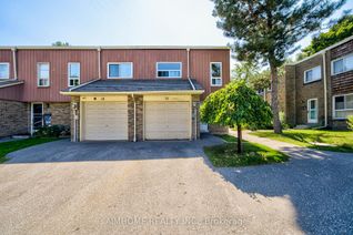 Townhouse for Sale, 20 Thorny Vine Way, Toronto, ON