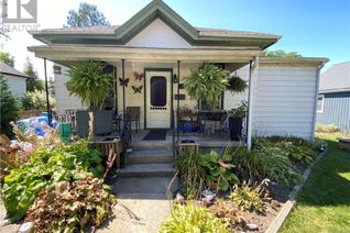 Bungalow for Sale, 110 Walnut Street, Paris, ON