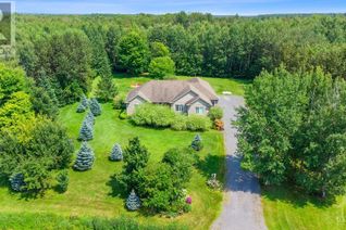 Property for Sale, 132 Country Carriage Way, Ottawa, ON