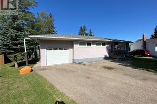 Bungalow for Sale, 153 Logan Crescent W, Yorkton, SK