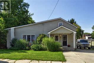 Detached House for Sale, 9 John Street, Milverton, ON