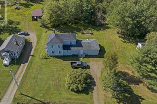 Detached House for Sale, 5868 Highway 2, Bass River, NS