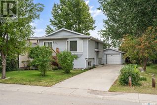 Bungalow for Sale, 3863 Fairlight Drive, Saskatoon, SK