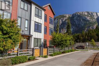 Condo Townhouse for Sale, 37985 Helm Way, Squamish, BC