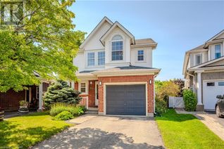 Detached House for Sale, 19 Silversmith Court, Guelph, ON