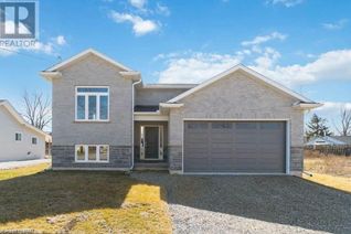 Bungalow for Sale, 735 Dominion Road, Fort Erie, ON