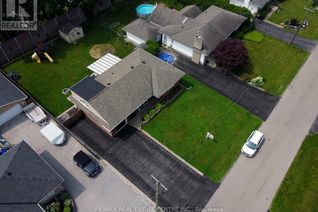 Property for Sale, 26 Hatton Drive, Hamilton (Ancaster), ON