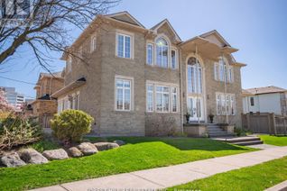 Detached House for Sale, 18 Highland Hill, Toronto (Yorkdale-Glen Park), ON