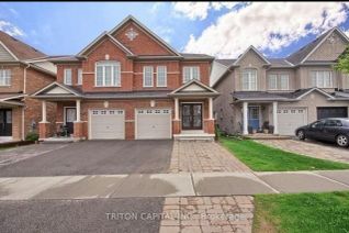 Semi-Detached House for Rent, 38 Four Seasons Cres, Newmarket, ON