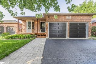 Detached House for Sale, 10 Hunter Crt, Springwater, ON