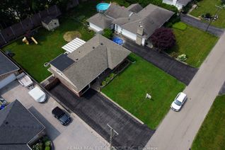 Bungalow for Sale, 26 Hatton Dr, Hamilton, ON