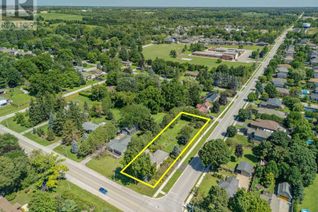 Detached House for Sale, 22756 Komoka Road, Middlesex Centre (Komoka), ON