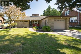 Detached House for Sale, 17 Martin Avenue, Simcoe, ON