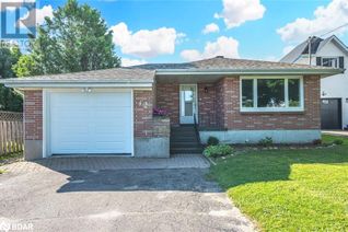 Bungalow for Sale, 42 Poyntz Street, Penetanguishene, ON