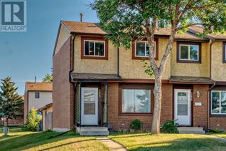 Freehold Townhouse for Sale, 264 Cornett Drive, Red Deer, AB