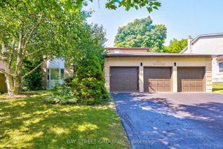 Detached House for Sale, 150 Cambridge Cres, Richmond Hill, ON