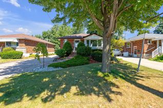 Bungalow for Sale, 106 Fernwood Cres, Hamilton, ON