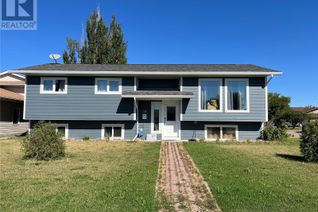 Detached House for Sale, 30 Marion Crescent, Meadow Lake, SK