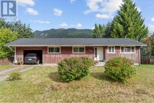 Ranch-Style House for Sale, 918 Rauma Crescent, Sicamous, BC