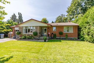 Detached House for Sale, 348 Caradoc St S, Strathroy-Caradoc, ON