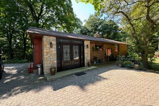 Bungalow for Rent, 114 Ridgewood Rd, Toronto, ON