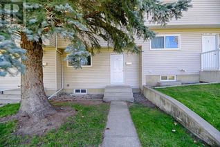 Townhouse for Sale, 55 Lemoyne Crescent W #6, Lethbridge, AB