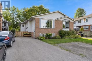 Semi-Detached House for Sale, 65 Chapel Hill Crescent, Welland, ON