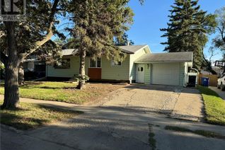 Bungalow for Sale, 422 3rd Avenue Nw, Weyburn, SK