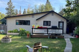 Bungalow for Sale, 170 Elma Street W, Okotoks, AB