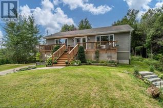 Detached House for Sale, 386 Short Point Road, Lyndhurst, ON