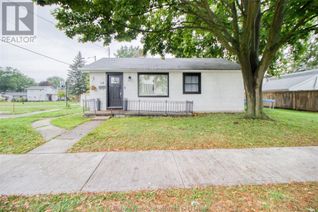 Bungalow for Sale, 119 Lorne Avenue, Wallaceburg, ON