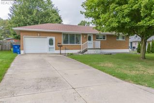 Ranch-Style House for Sale, 107 George Avenue, Wheatley, ON