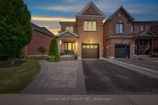 Detached House for Sale, 112 Rutherford Rd, Bradford West Gwillimbury, ON