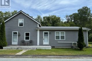 Detached House for Sale, 99 Glenwood Street, Milton, NS