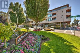 Condo for Sale, 1969 Oak Bay Ave Sw #PH1, Victoria, BC