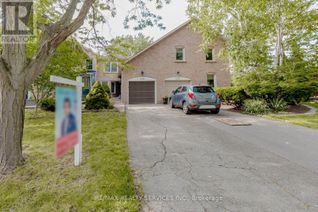 Townhouse for Sale, 1039 Runnymead Crescent, Oakville (Glen Abbey), ON