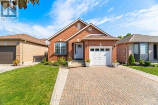 Detached House for Sale, 63 Hillgarden Drive, Hamilton (Stoney Creek Mountain), ON