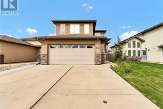 Detached House for Sale, 136 Sierra Drive Sw, Medicine Hat, AB