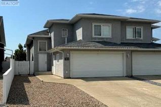 Duplex for Sale, 513 Vista Drive Se, Medicine Hat, AB