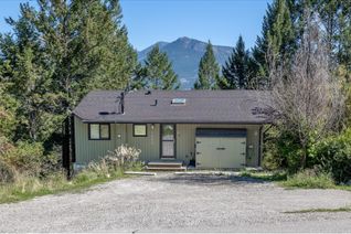 Detached House for Sale, 1399 12th Avenue, Invermere, BC